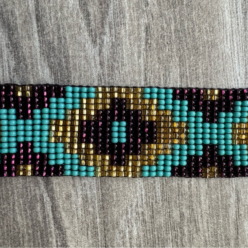 Beaded Bracelet with Turquoise and Gold Accents